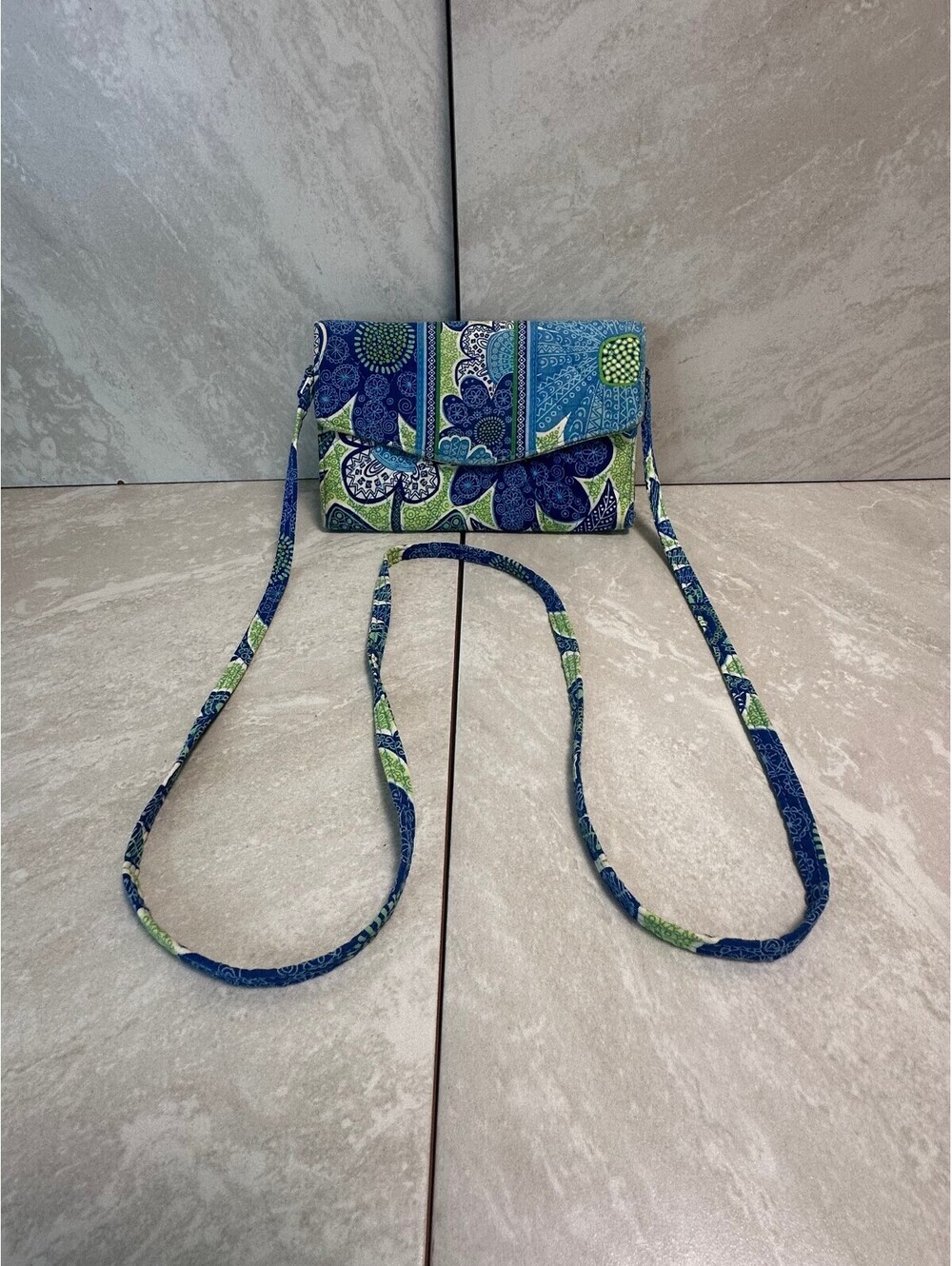 Vera Bradley retired blue green 'Doodle Daisy' quilted flap wallet crossbody bag